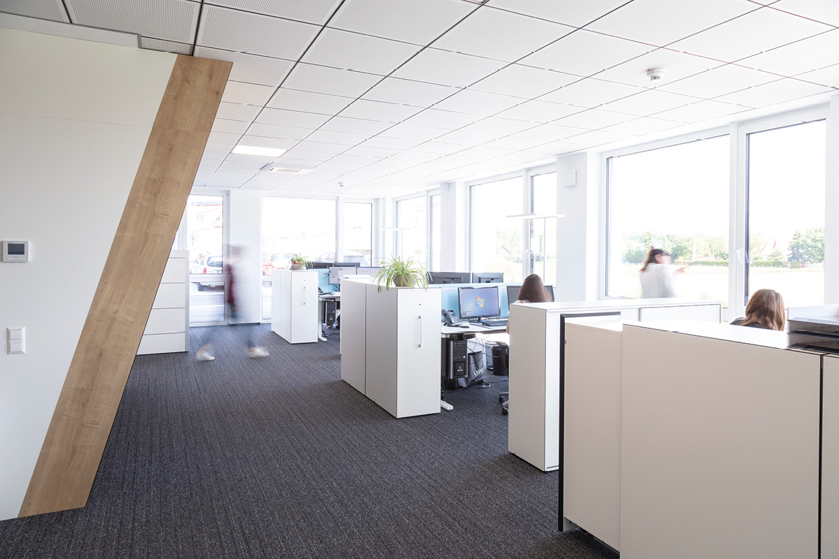 ZMH - FB - Gewerbe - 2022 - Logistikzentrum TCL Consulting - 02
