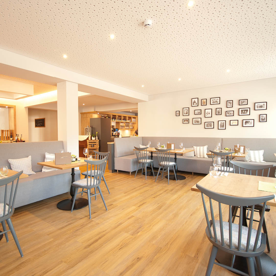 ZMH - IG FEED - Mehrgeschossiger Wohnbau - 2022 - Hotel Marienburg - 02